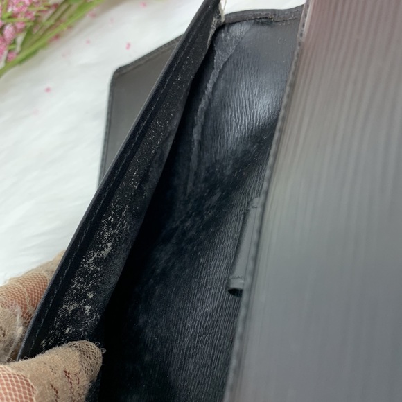 014 Authentic Louis Vuitton Epi Black International Wallet Datecode: CA1914 - Picture 7 of 11